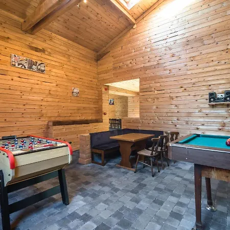 Gorgeous Mansion With Swimming Pool And Sauna In *